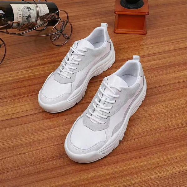 new style sneakers casual shoes running for men womens runners flats luxury genuine leather racer 36-46 boots designer h161
new style sneakers casual shoes running for men womens runners flats luxury genuine leather racer 36-46 boots designer h161