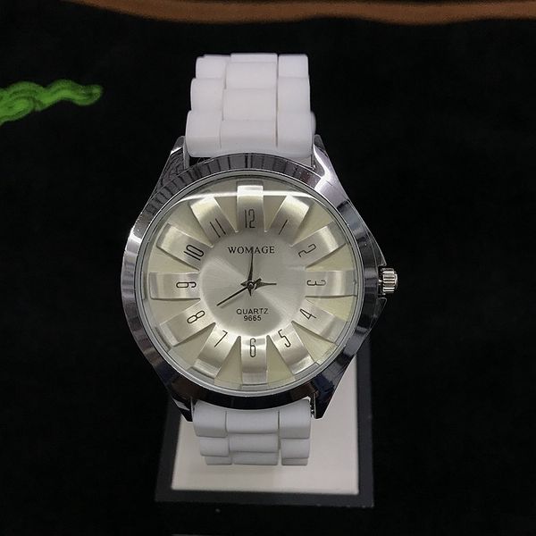 fashion designers watches exquisite petal embossed dial pu strap casual watch multi-color selection sports wristwatch business wristwatches, Slivery;brown
fashion designers watches exquisite petal embossed dial pu strap casual watch multi-color selection sports wristwatch business wristwatches, Slivery;brown