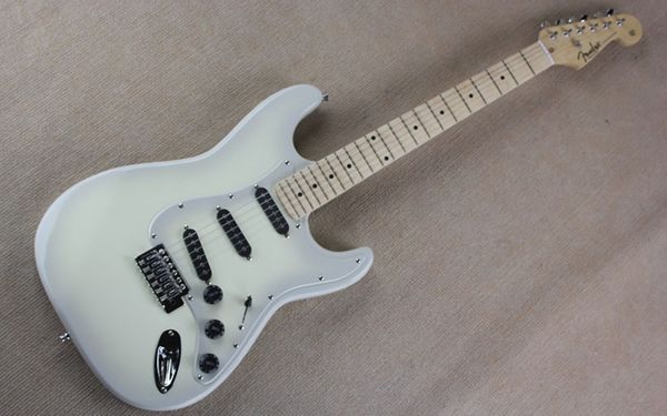 st single shake electric guitar grey guard plate with three single color pickup
st single shake electric guitar grey guard plate with three single color pickup