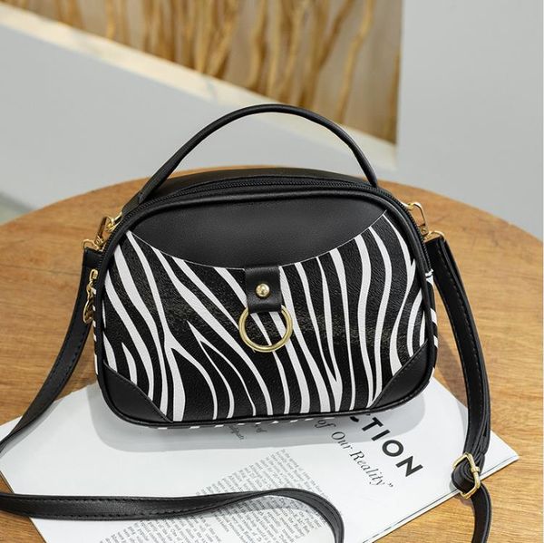 genuine leather 2021 new women designer bags handbags famous brands fashion designer large capacity ladies shoulder diagonal bag 2997
genuine leather 2021 new women designer bags handbags famous brands fashion designer large capacity ladies shoulder diagonal bag 2997