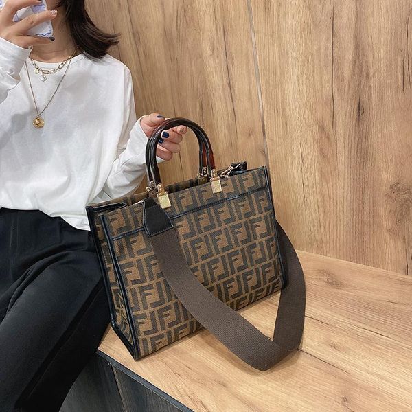 big bag women's f shopping one shoulder slanting cross portable large capacity fashion luxuryss designerss yw
big bag women's f shopping one shoulder slanting cross portable large capacity fashion luxuryss designerss yw