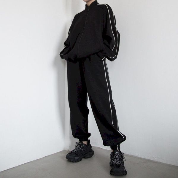 couple suit men and women spring and autumn leisure sports hong kong style suit hip-hop trend wild sports leisure neutral korean, Black
couple suit men and women spring and autumn leisure sports hong kong style suit hip-hop trend wild sports leisure neutral korean, Black