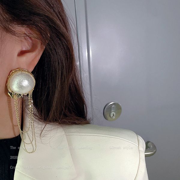 925 silver needle half side sponge pearl chain earrings exaggerated design earrings fashion personality earrings for women
925 silver needle half side sponge pearl chain earrings exaggerated design earrings fashion personality earrings for women