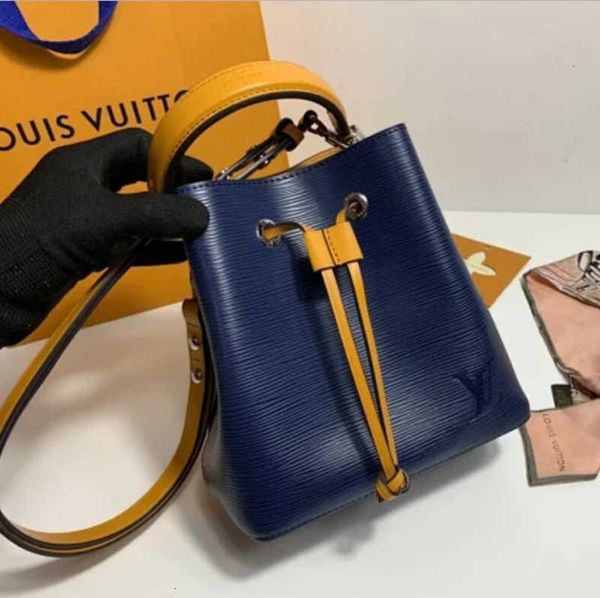iconic brand designer totes luxury city original shoulder single m53610 handles nono bb bucket bag female bags bag handbags cross body b
iconic brand designer totes luxury city original shoulder single m53610 handles nono bb bucket bag female bags bag handbags cross body b