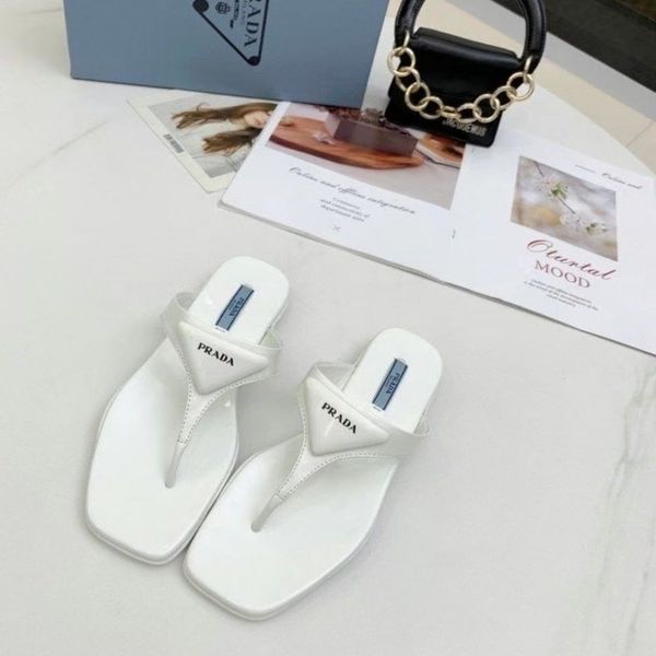 summer new p family triangle clip toe slippers flat bottom comfortable flip flop anti slip exterior fashion clip foot slippers designers out, Black
summer new p family triangle clip toe slippers flat bottom comfortable flip flop anti slip exterior fashion clip foot slippers designers out, Black