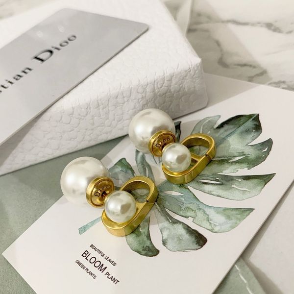 70% off outlet online family earrings pearl 2021 new wind women's anti allergy earrings, Golden
70% off outlet online family earrings pearl 2021 new wind women's anti allergy earrings, Golden