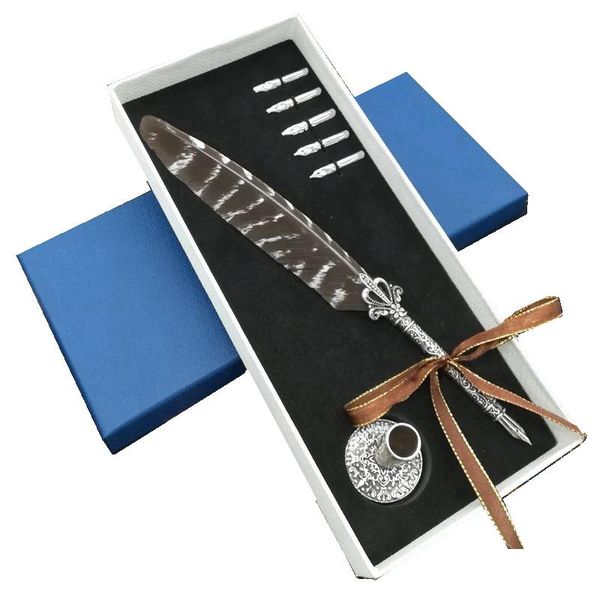 european retro students use fountain pen peacock feathers dip ink set gift box office calligraphy feather pens
european retro students use fountain pen peacock feathers dip ink set gift box office calligraphy feather pens