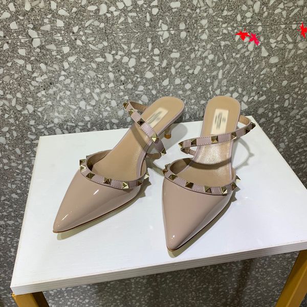 2021 good quality fashion women luxurys designers shoes designer sandals womens luxury high heels sandal dress shoess with box size 35-41 -n, Black
2021 good quality fashion women luxurys designers shoes designer sandals womens luxury high heels sandal dress shoess with box size 35-41 -n, Black