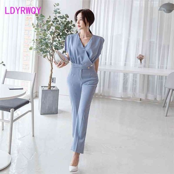 spring and summer korean fashion temperament casual professional two-piece suit sleeveless cotton office lady 210416, Black;gray
spring and summer korean fashion temperament casual professional two-piece suit sleeveless cotton office lady 210416, Black;gray
