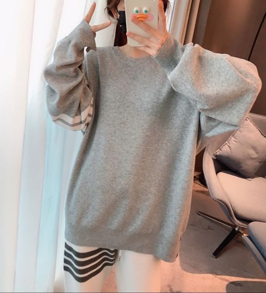 tb large 1292 new round neck sweater women's style wide knitted coat hip hop, White;black
tb large 1292 new round neck sweater women's style wide knitted coat hip hop, White;black