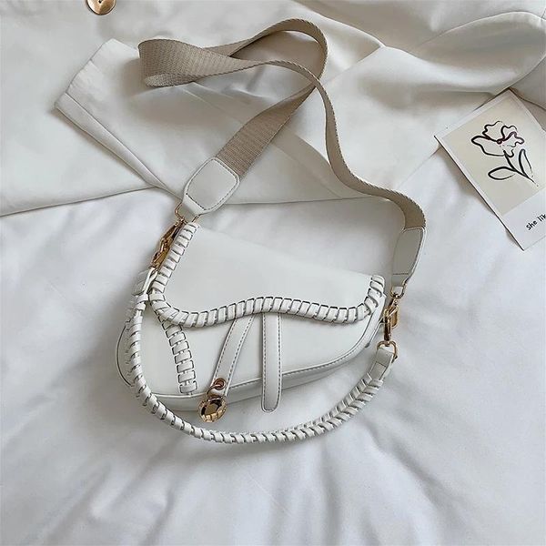 evening bags fashion saddle for women 2021 trend shoulder messenger bag casual zipper hasp pu leather handbag
evening bags fashion saddle for women 2021 trend shoulder messenger bag casual zipper hasp pu leather handbag