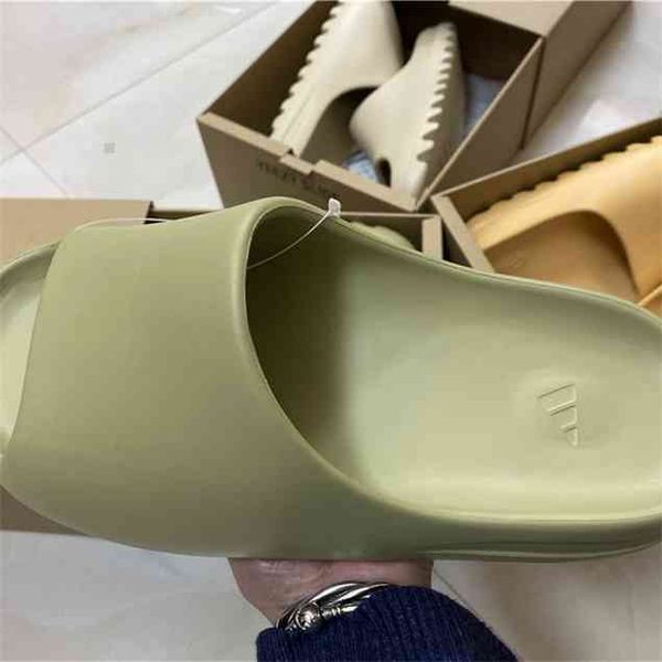 yeesy slide bone black green fashion street slippers white khaki men women indoor outdoor sandal basketball shoes football size 35-47 z6fh
yeesy slide bone black green fashion street slippers white khaki men women indoor outdoor sandal basketball shoes football size 35-47 z6fh