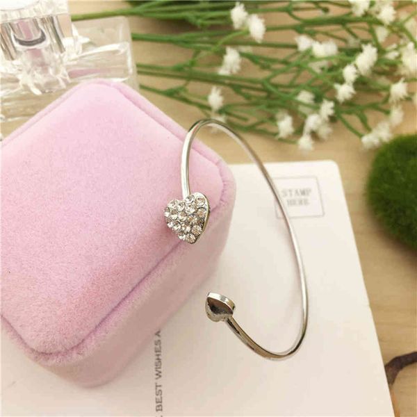 bracelet a0193 jewelry with heart double peach love crystal bracelet opening gold plated (no box), Golden;silver
bracelet a0193 jewelry with heart double peach love crystal bracelet opening gold plated (no box), Golden;silver