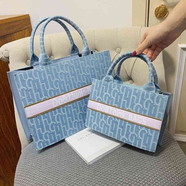 2022 factory wholesale new simple commuting armpit single shoulder large bag women's capacity size
2022 factory wholesale new simple commuting armpit single shoulder large bag women's capacity size
