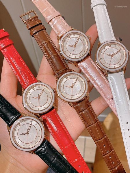 wristwatches 35mm classic brand geometric flower watches for women mother of pearl dial real leather clock full diamond quartz wristwatch, Slivery;brown
wristwatches 35mm classic brand geometric flower watches for women mother of pearl dial real leather clock full diamond quartz wristwatch, Slivery;brown