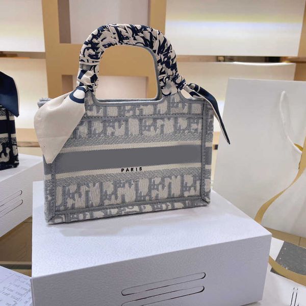 small mini fashion embroidery open ladies handbags high-end women spring and summer luxuryss designers 2021 designer
small mini fashion embroidery open ladies handbags high-end women spring and summer luxuryss designers 2021 designer