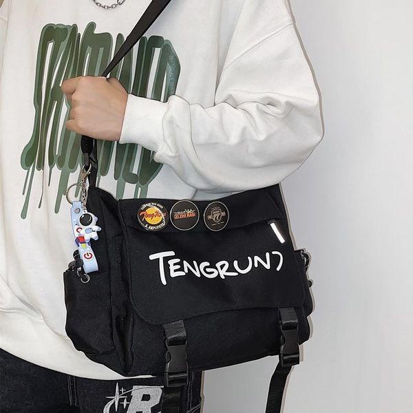 cross body 2021 messenger bag couple fashion brand casual function japanese tooling sports shoulder satchel
cross body 2021 messenger bag couple fashion brand casual function japanese tooling sports shoulder satchel