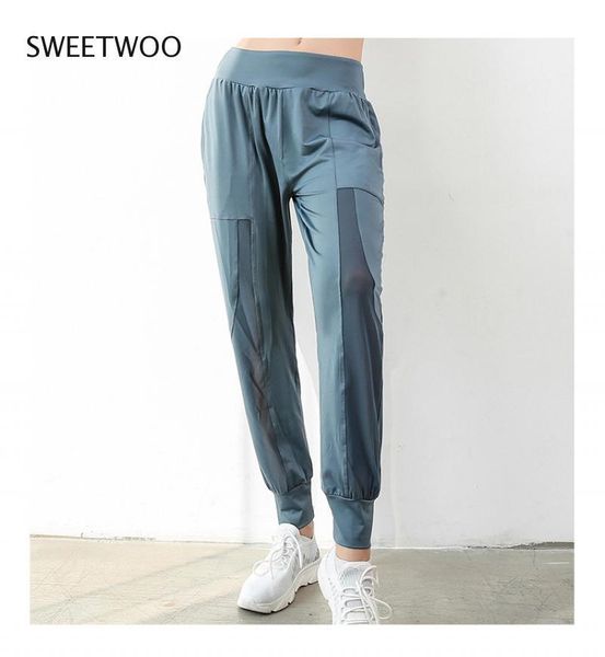 running wide leg loose harem sports yoga pants mesh trousers women jogger slim sportwear breathable outfit
running wide leg loose harem sports yoga pants mesh trousers women jogger slim sportwear breathable outfit