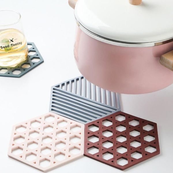 mats & pads nordic style silicone pot pad cup cushion heat resistant geometric hollow design for countertable kitchen tool
mats & pads nordic style silicone pot pad cup cushion heat resistant geometric hollow design for countertable kitchen tool