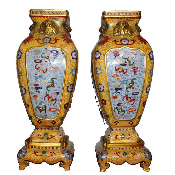 vases laojunlu old collection pure cloisonné on thick bronze a two-bodied vase of copper and gilt with full
vases laojunlu old collection pure cloisonné on thick bronze a two-bodied vase of copper and gilt with full