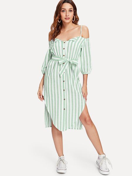 dresses 2021 women's striped suspender v-ne single breasted medium long sleeve, Black;gray
dresses 2021 women's striped suspender v-ne single breasted medium long sleeve, Black;gray