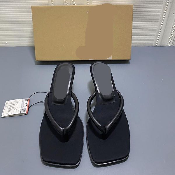 slippers shoes rubber flip flops beige heeled sandals ladies' square toe low slipers women hawaiian black high thin 2021 summer
slippers shoes rubber flip flops beige heeled sandals ladies' square toe low slipers women hawaiian black high thin 2021 summer