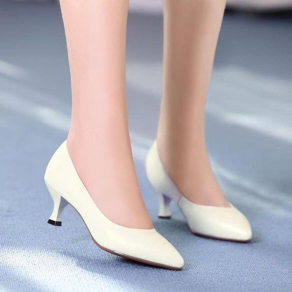 dress shoes ladies genuine leather high heel pump pointed toe concise women office slip-on black mary janes large size 34-41
dress shoes ladies genuine leather high heel pump pointed toe concise women office slip-on black mary janes large size 34-41