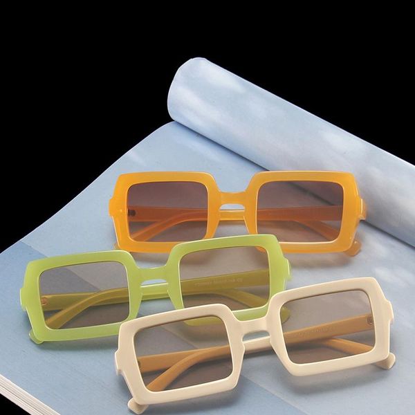 sunglasses elbru square frame pinkycolor retro european and american fashion street pography sunscreen shading, White;black
sunglasses elbru square frame pinkycolor retro european and american fashion street pography sunscreen shading, White;black