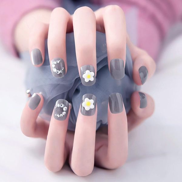 false nails 24pcs short nail press with glue paragraph blue and gray flowers stickers finished full cover art tools, Red;gold
false nails 24pcs short nail press with glue paragraph blue and gray flowers stickers finished full cover art tools, Red;gold