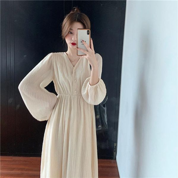 autumn french retro pleated dresses for women 2021 hk style high elastic waist v-neck long sleeve knee-long elegant dress casual, Black;gray
autumn french retro pleated dresses for women 2021 hk style high elastic waist v-neck long sleeve knee-long elegant dress casual, Black;gray