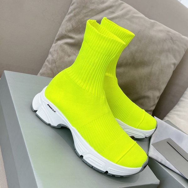 bb logo print sock-style silhouette flats boots speed 3.0 lemon recycled knitted trainers boot for casual ankle booties luxury designer shoe, Black
bb logo print sock-style silhouette flats boots speed 3.0 lemon recycled knitted trainers boot for casual ankle booties luxury designer shoe, Black