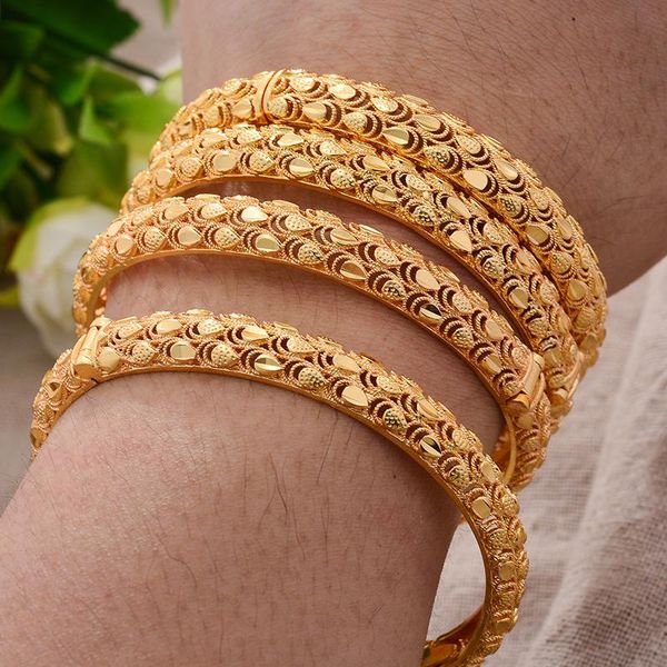 bangle 24k 4pcs/lot phoenix dubai ethiopian gold color coin cuff bangles for women wife wedding jewelry bangles&bracelet gifts, Black
bangle 24k 4pcs/lot phoenix dubai ethiopian gold color coin cuff bangles for women wife wedding jewelry bangles&bracelet gifts, Black