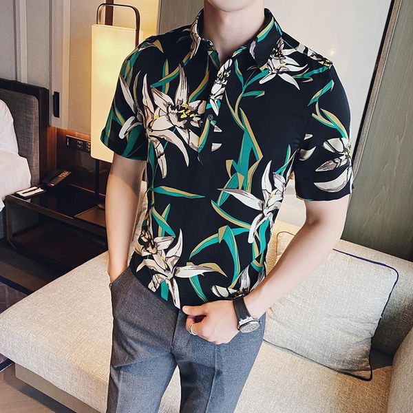 men's casual shirts selling product in 2021 summer shirt fashion trend slim short-sleeved flower chemise clothing, White;black
men's casual shirts selling product in 2021 summer shirt fashion trend slim short-sleeved flower chemise clothing, White;black