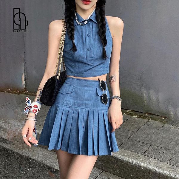 women's tracksuits summer sweet two piece skirt set for women high waist casual cowboy suit female mini blouse pleated, Gray
women's tracksuits summer sweet two piece skirt set for women high waist casual cowboy suit female mini blouse pleated, Gray