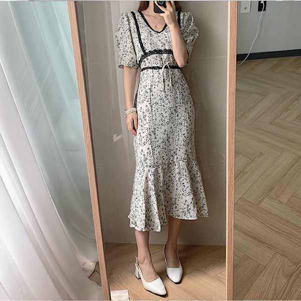 2 colors women summer sweet long chiffon floral mermaid dress v neck slim waist lace patchwork womans (n0006) 210423, Black;gray
2 colors women summer sweet long chiffon floral mermaid dress v neck slim waist lace patchwork womans (n0006) 210423, Black;gray