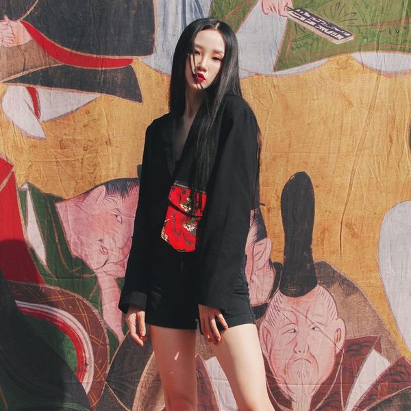 women's jackets woman japanese kimono style retro jacquard removable pocket cardigan jacket 2021 handmad short coat, Black;brown
women's jackets woman japanese kimono style retro jacquard removable pocket cardigan jacket 2021 handmad short coat, Black;brown
