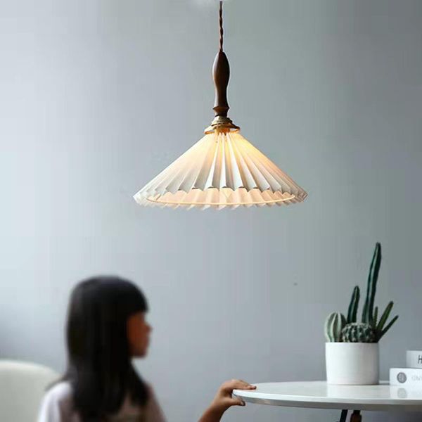 pendant lamps nordic simple fabric shade wood single light natural postmodern vintage for kitchen island living room
pendant lamps nordic simple fabric shade wood single light natural postmodern vintage for kitchen island living room
