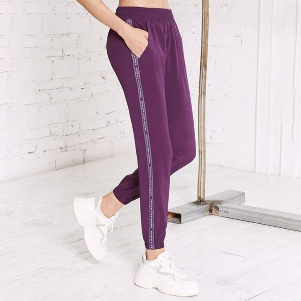 running pants women sports beam feet athletic football soccer pant training sport elasticity legging jogging gym trousers, Black;blue
running pants women sports beam feet athletic football soccer pant training sport elasticity legging jogging gym trousers, Black;blue
