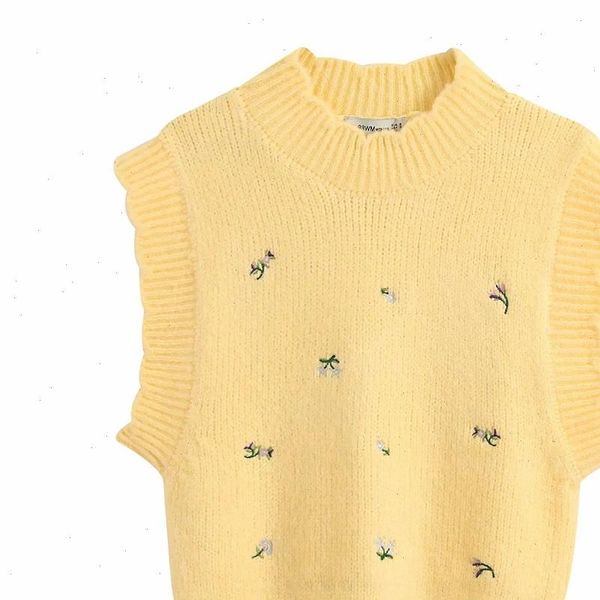 stylish sweet women sweaters floral embroidery yellow sleeveless sweater fashion o neck pullovers casual girls chic jumpers drop, White;black
stylish sweet women sweaters floral embroidery yellow sleeveless sweater fashion o neck pullovers casual girls chic jumpers drop, White;black