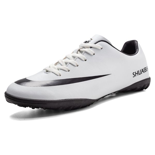american football shoes 2023 new men breathing turf boys shoes superfly kids clamps sneakers just sport training dropshipping 210809
american football shoes 2023 new men breathing turf boys shoes superfly kids clamps sneakers just sport training dropshipping 210809