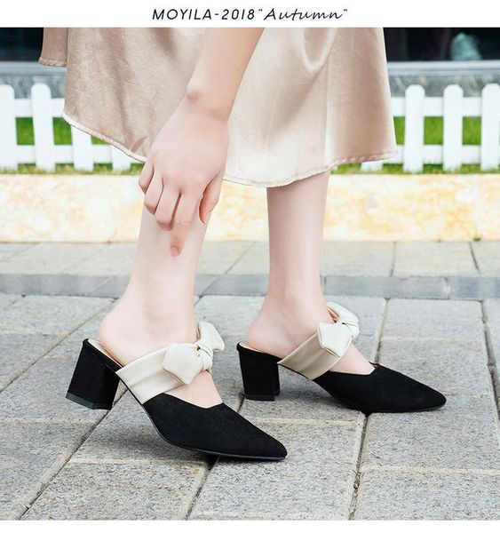 slippers summer explosion models women without toes half dragging a pedal square heel non-slip bow small fragrance shoes u24-37, Black
slippers summer explosion models women without toes half dragging a pedal square heel non-slip bow small fragrance shoes u24-37, Black