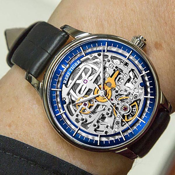 reef tiger/rt mens designer automatic watch steel case yellow gold skeleton dial blue leather strap rga1975 wristwatches, Slivery;brown
reef tiger/rt mens designer automatic watch steel case yellow gold skeleton dial blue leather strap rga1975 wristwatches, Slivery;brown