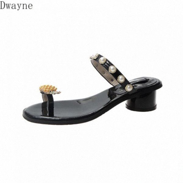 pineapple slippers women wear 2020 new summer korean version of the wild set of toe pearl fashion thick with fairy sandals and s ladies shoe, Black
pineapple slippers women wear 2020 new summer korean version of the wild set of toe pearl fashion thick with fairy sandals and s ladies shoe, Black