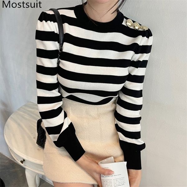 korean striped knitted women sweater pullover spring gold buttons full sleeve o-neck fashion ladies vintage jumpers 210518, White;black
korean striped knitted women sweater pullover spring gold buttons full sleeve o-neck fashion ladies vintage jumpers 210518, White;black