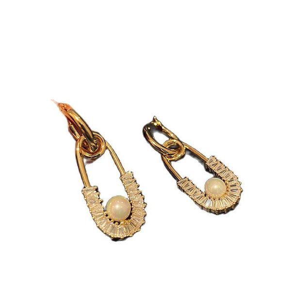dangle & chandelier simple golden geometric pin pearl earrings female trendy temperament niche high-end summer, Silver
dangle & chandelier simple golden geometric pin pearl earrings female trendy temperament niche high-end summer, Silver
