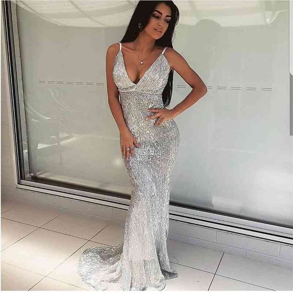 silver sequined maxi party dress stretch floor length navy sequins backless padded bodycon v neck full lining black dress 210409, Black;gray
silver sequined maxi party dress stretch floor length navy sequins backless padded bodycon v neck full lining black dress 210409, Black;gray