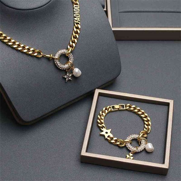 family's 2021 new letter necklace women's net red heavy industry high version bracelet, Silver
family's 2021 new letter necklace women's net red heavy industry high version bracelet, Silver