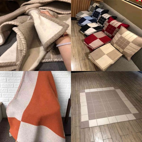 cashmere nobles luxury tickening blanket 1520 g sawl scarf tick wool air conditioning sofa aircraft 140x170cm 201222, Blue;gray
cashmere nobles luxury tickening blanket 1520 g sawl scarf tick wool air conditioning sofa aircraft 140x170cm 201222, Blue;gray