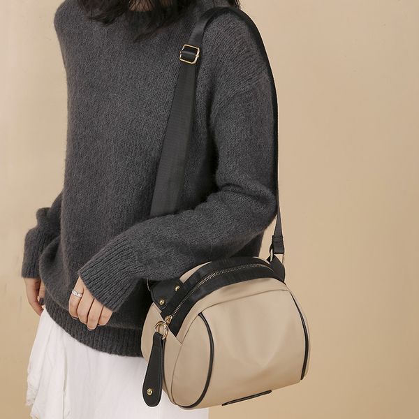 2021 women fashion street trend chest s female leisure versatile shoulder crossbody handbags and purses canvas travel bag c0508
2021 women fashion street trend chest s female leisure versatile shoulder crossbody handbags and purses canvas travel bag c0508