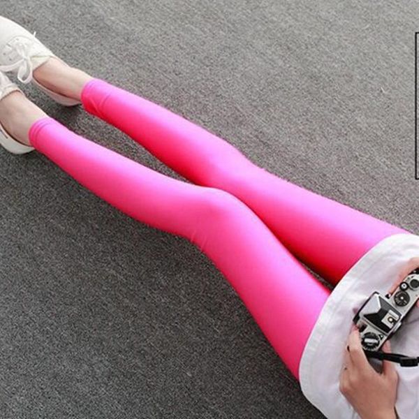color fluorescent pants nine-point leggings women's outer wear bright show thin feet & capris, Black;white
color fluorescent pants nine-point leggings women's outer wear bright show thin feet & capris, Black;white